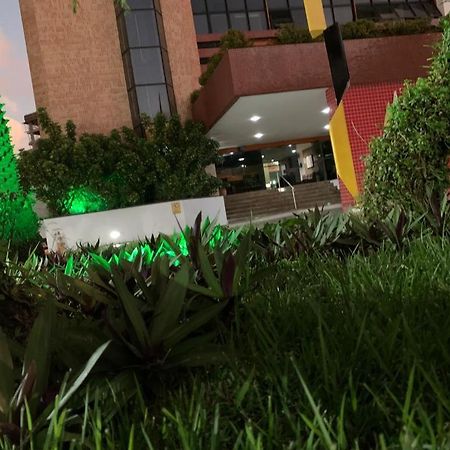 Maravilhoso Apartamento 2 Quartos Com Ofuro Porto Da Barra Salvador Summer Barra Flat Exteriör bild