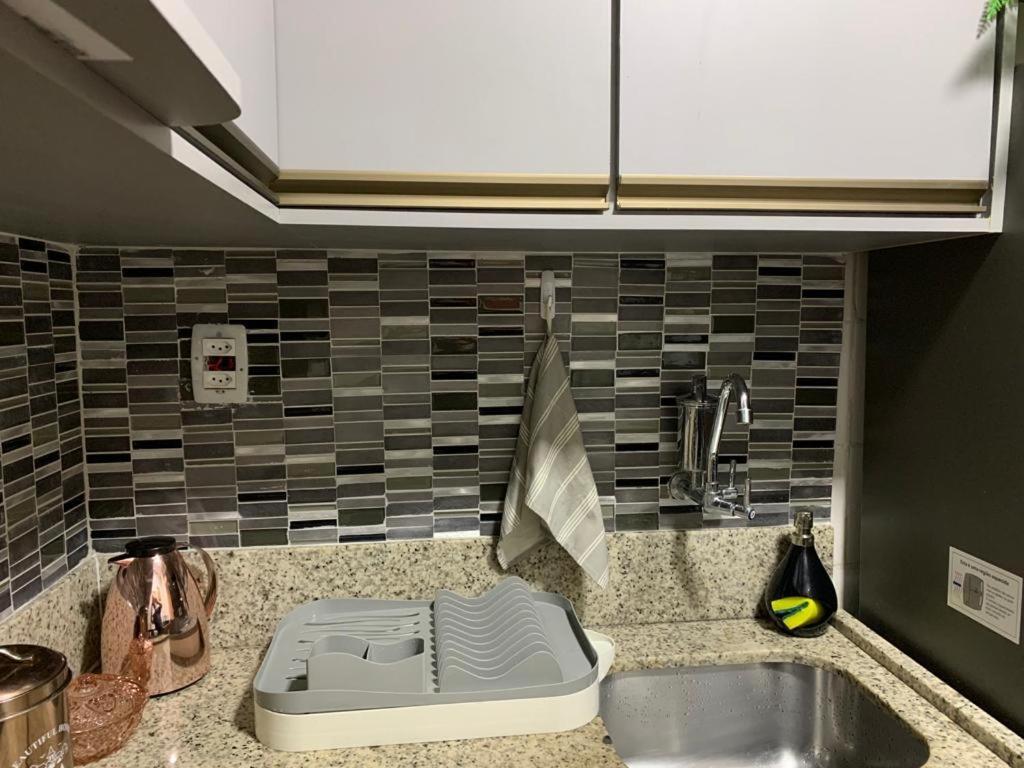 Maravilhoso Apartamento 2 Quartos Com Ofuro Porto Da Barra Salvador Summer Barra Flat Exteriör bild