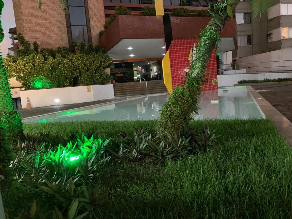 Maravilhoso Apartamento 2 Quartos Com Ofuro Porto Da Barra Salvador Summer Barra Flat Exteriör bild